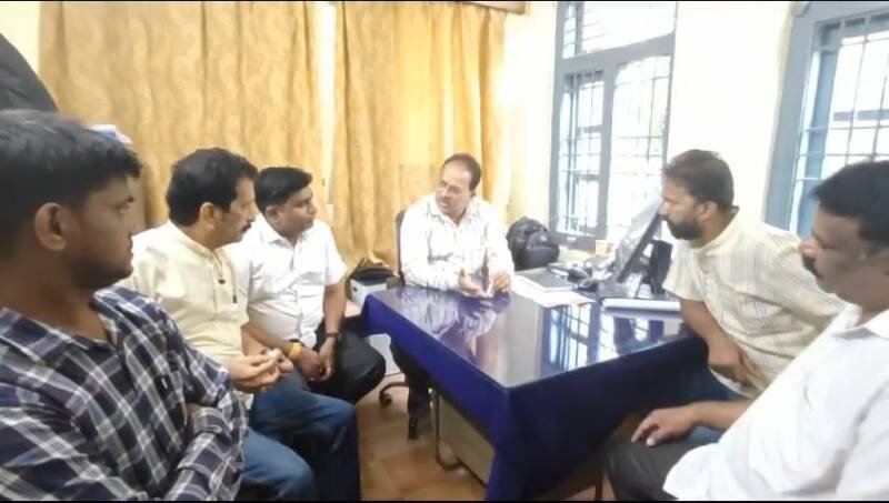 Maharashtra Navnirman Sena with Kudal MIDC project victims…